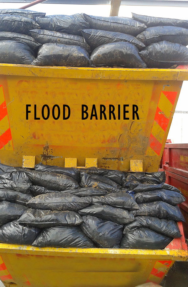 Flood barier systems, flood barier bags